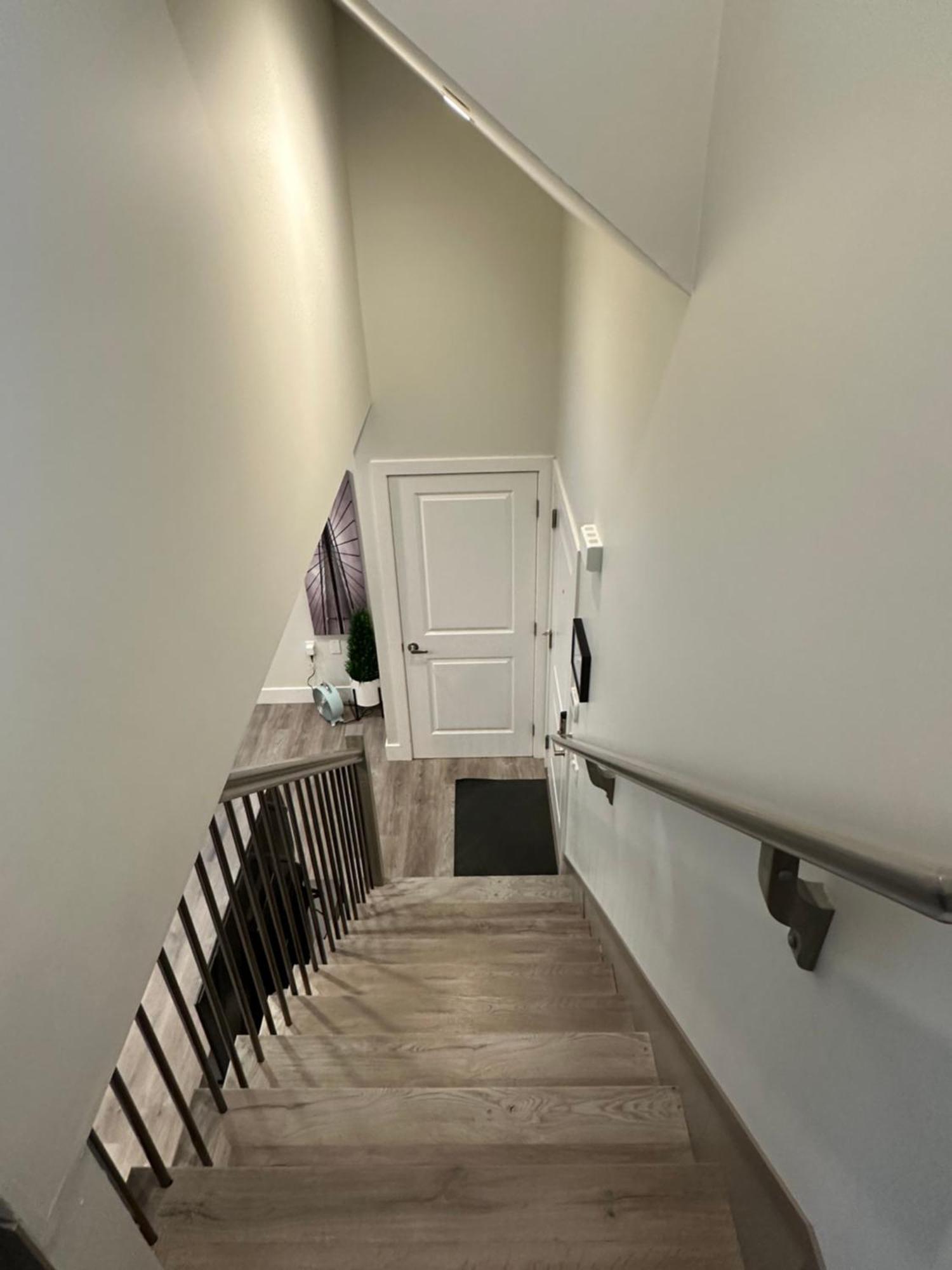 Bright And Cozy Modern Home In Vancouver - Central To Yvr-Downtown - Free Private Parking Eksteriør bilde